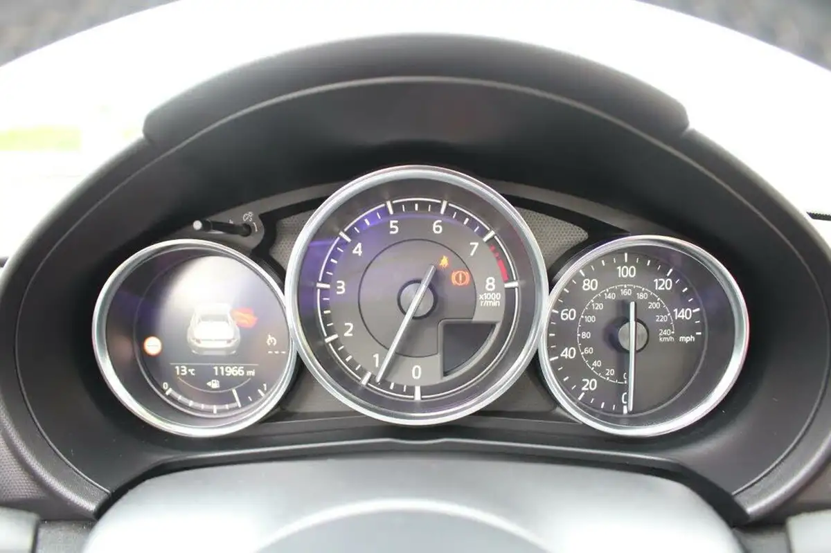 2022-mazda-mx-5-20-sport-tech-rf-big-10