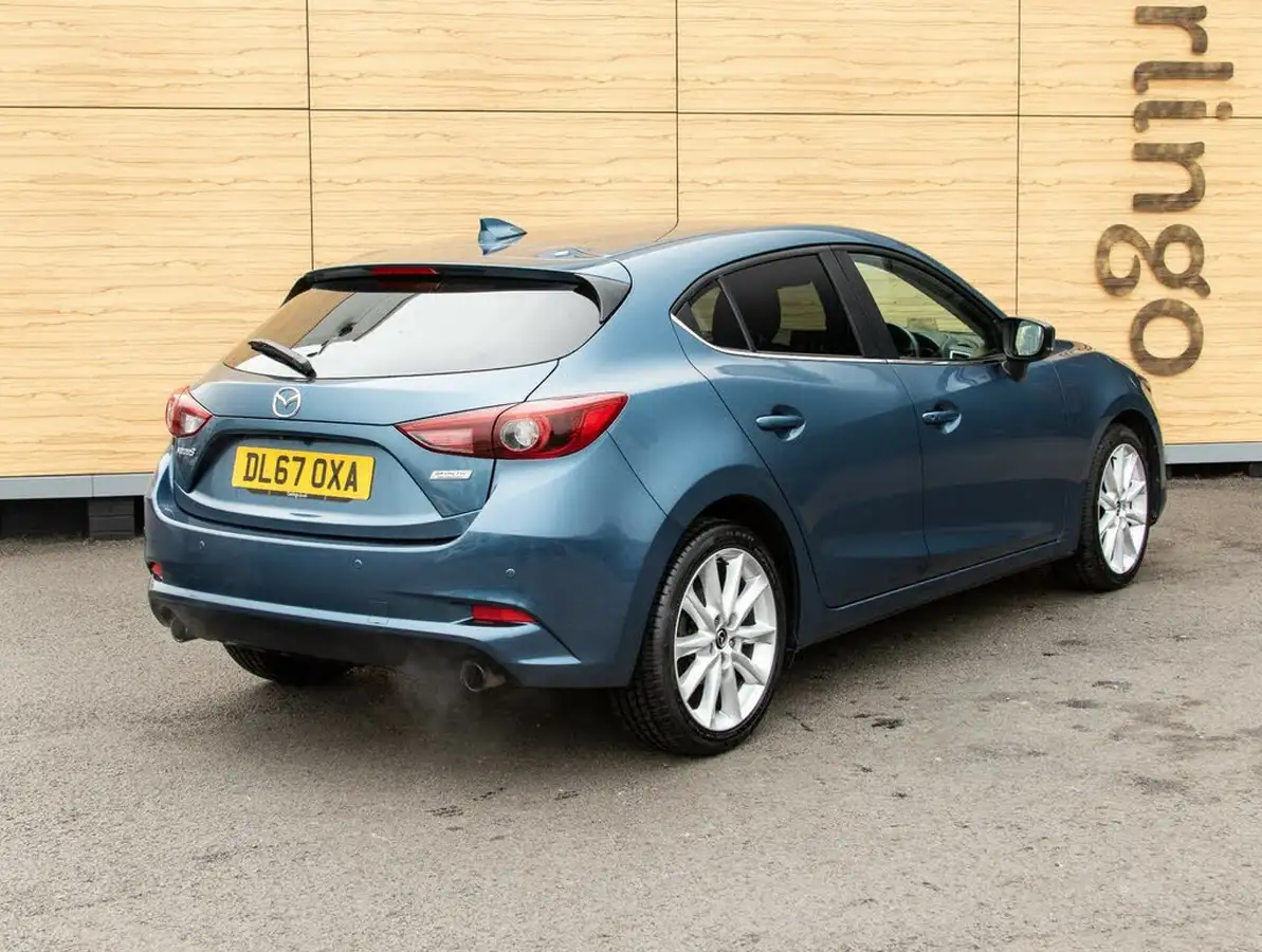 2018-mazda-mazda3-20-sport-nav-120ps-hatchback-5d-big-2