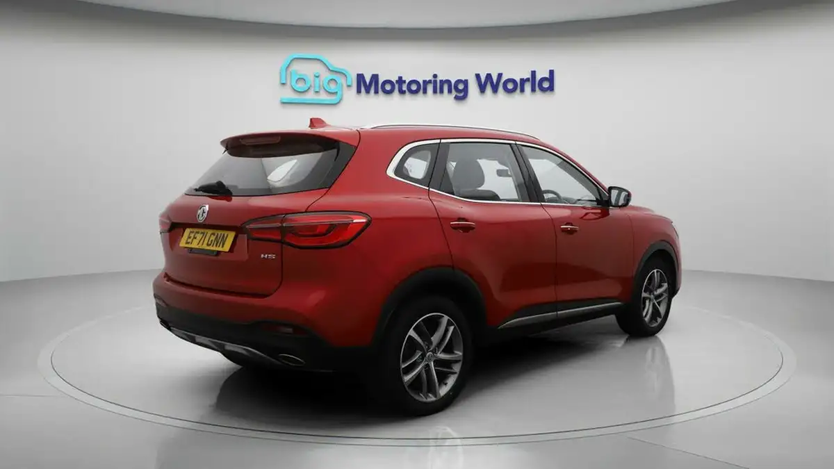 2022-mg-hs-15t-gdi-excite-162ps-big-7
