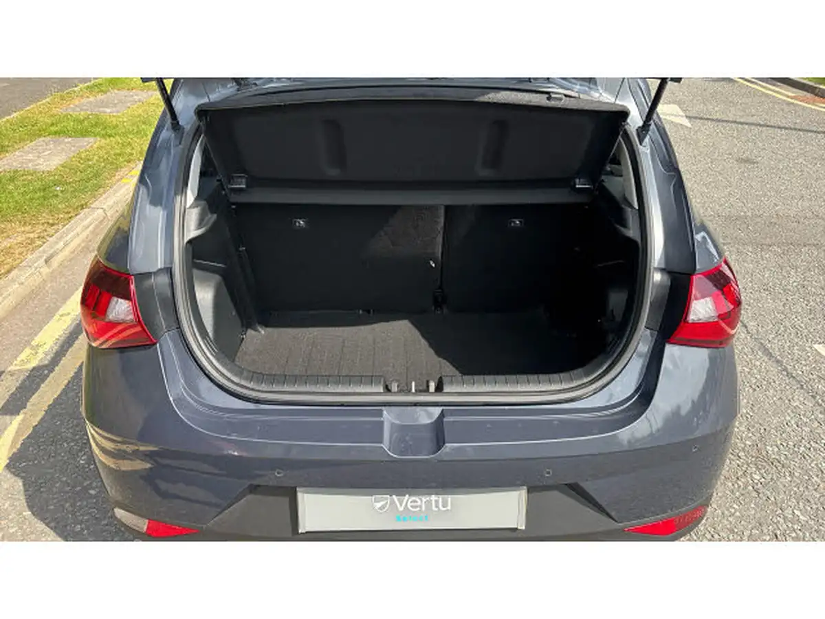 2021-hyundai-i20-10-t-gdi-element-big-3