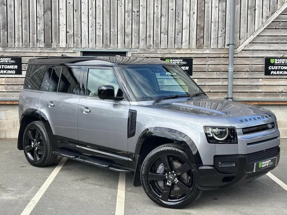 2022-land-rover-110-defender-30-d300-hard-top-hse-110-big-4