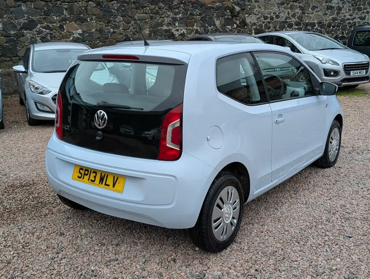 2013-volkswagen-up-10-move-up-59bhp-3d-big-17