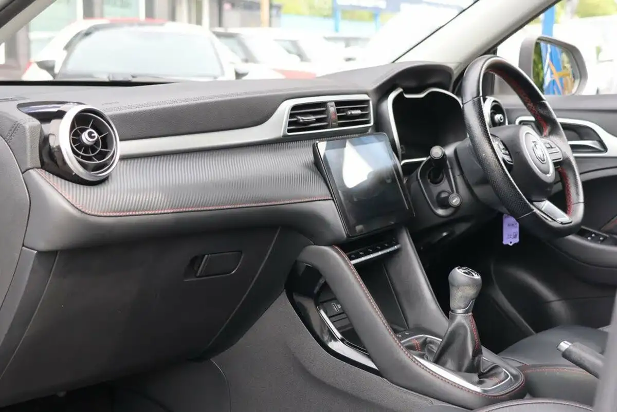 2021-mg-zs-suv-15-vti-tech-exclusive-big-12