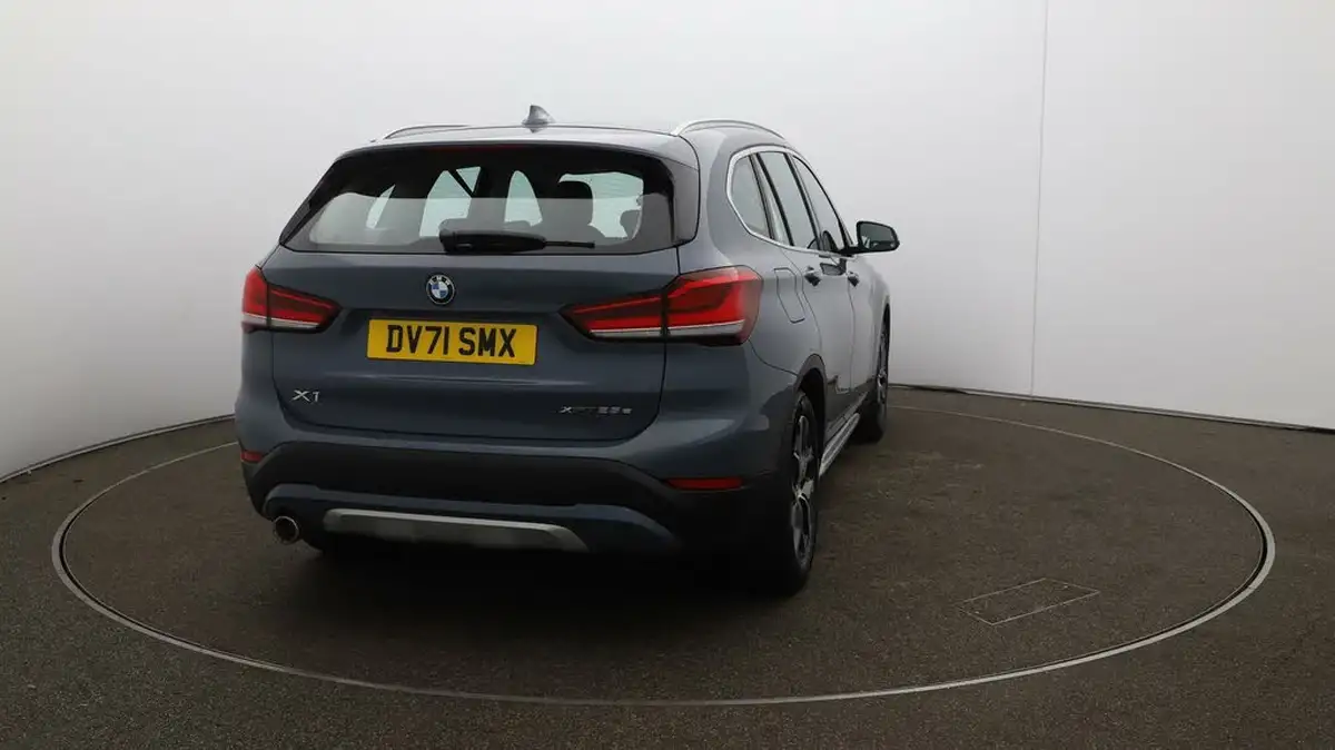 2021-bmw-x1-15-xdrive-25e-phev-xline-big-55