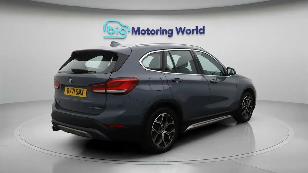 2021-bmw-x1-15-xdrive-25e-phev-xline-big-7