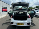 2016-kia-ceed-16crdi-2-hatchback-small-21