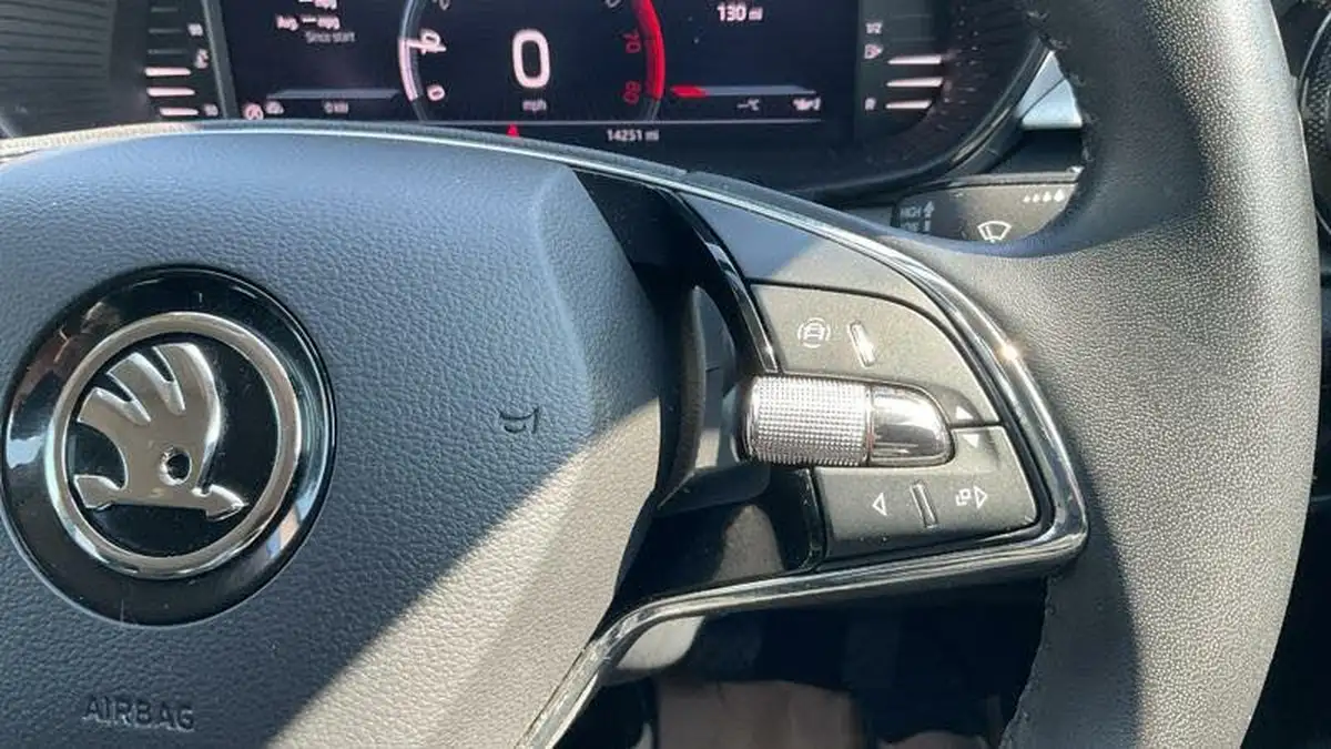 2023-skoda-fabia-10-tsi-colour-edition-110ps-big-22