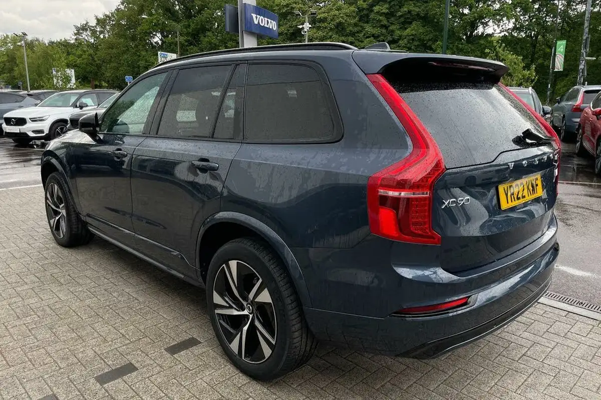 2022-volvo-xc90-20-t8-r-design-455bhp-big-5