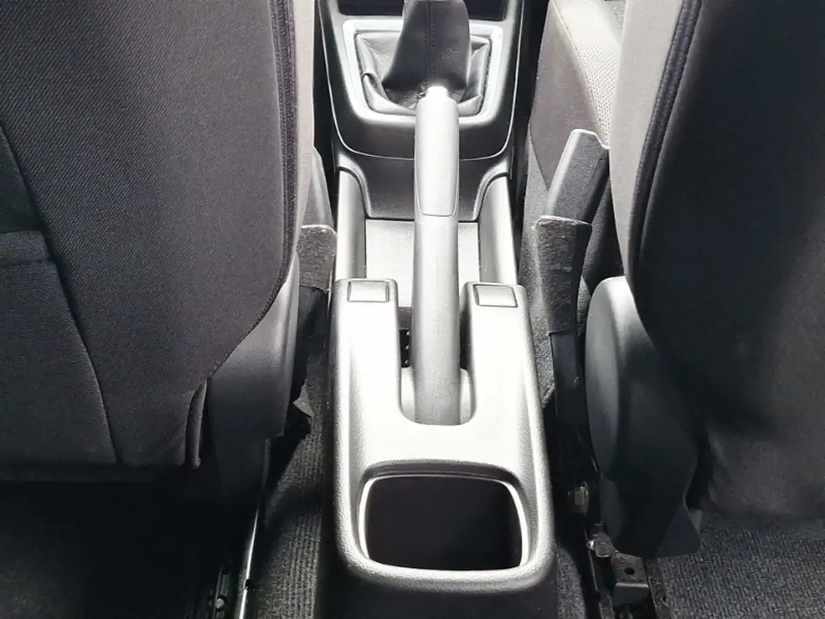 2018-suzuki-swift-10-boosterjet-sz-t-111ps-big-17
