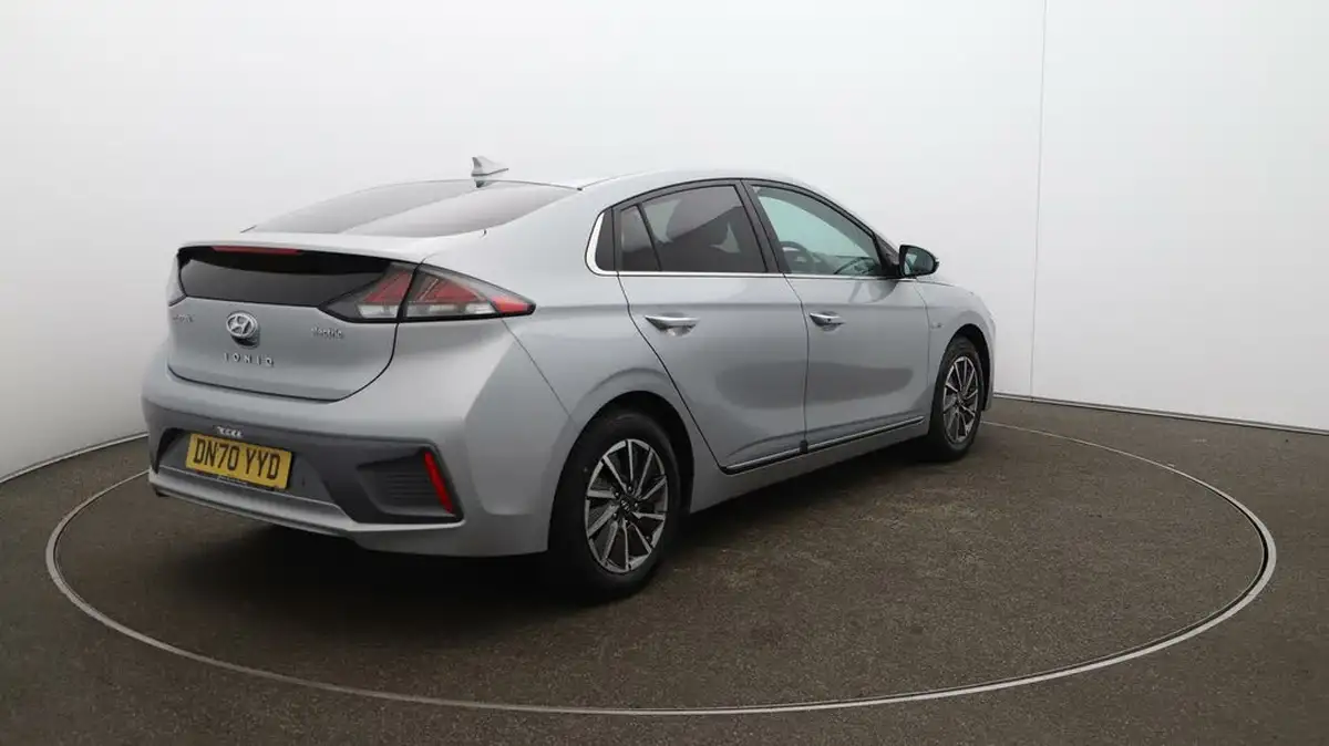 2020-hyundai-ioniq-e-premium-se-electric-100kw-big-55