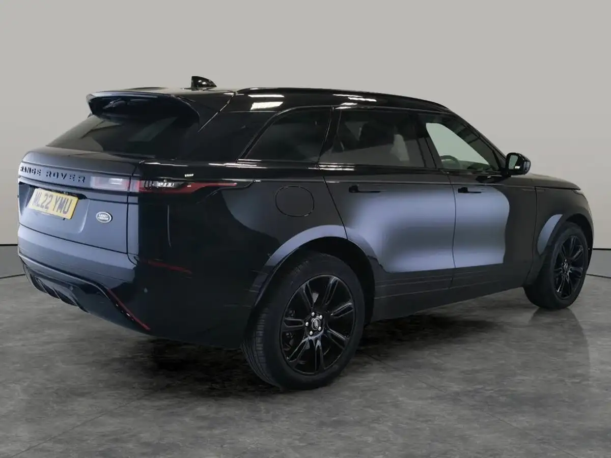 2022-land-rover-range-rover-velar-20-d200-velar-big-18