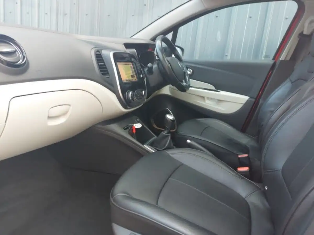 2019-renault-captur-09-tce-gt-line-big-4