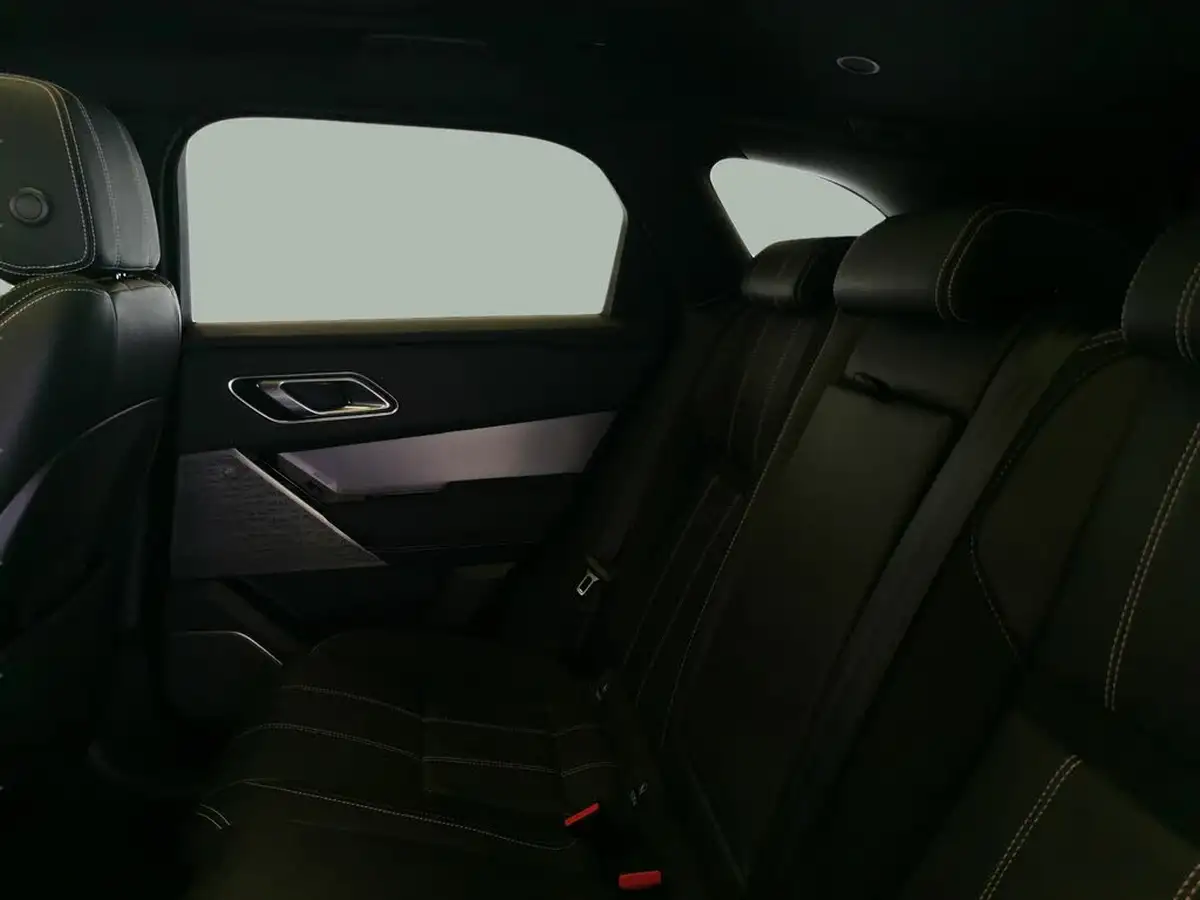 2022-land-rover-range-rover-velar-20-d200-velar-big-42