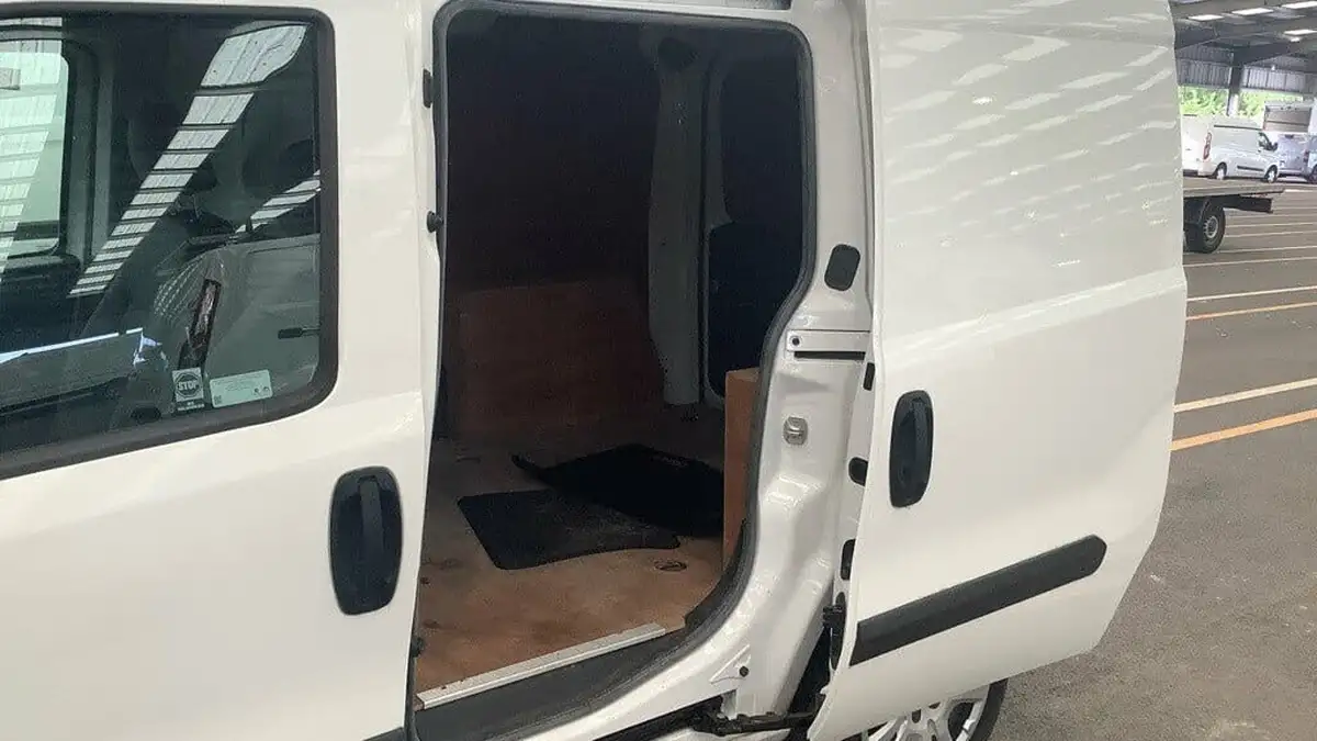 2022-fiat-doblo-cargo-16jtd-l1h1-tecnico-panel-van-big-5