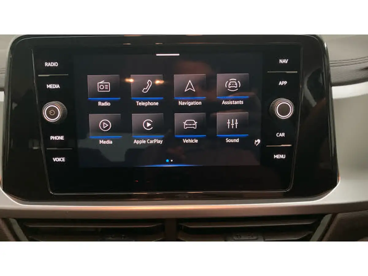 2024-volkswagen-t-roc-10-tsi-life-115ps-big-24