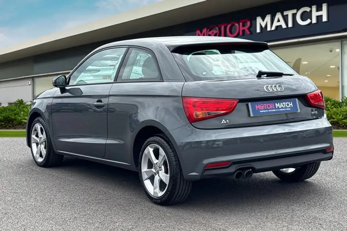 2015-audi-a1-14-sport-125ps-ss-hatchback-3d-1395cc-big-1