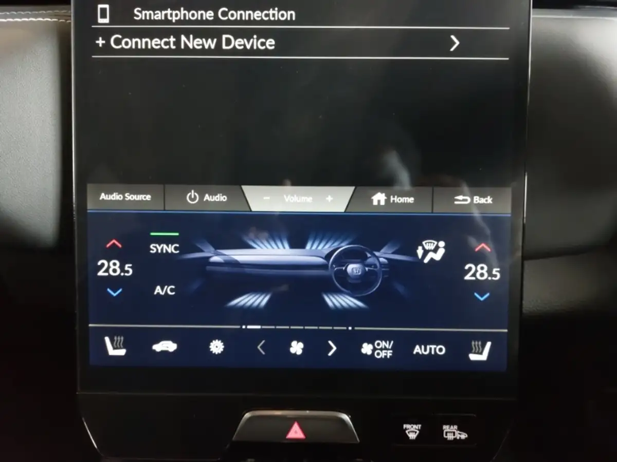 2024-honda-eny1-e-advance-big-14