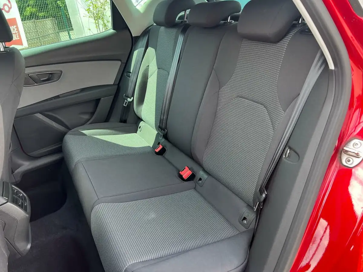 2020-seat-leon-20tdi-se-dynamic-150ps-hatchback-dsg-big-11