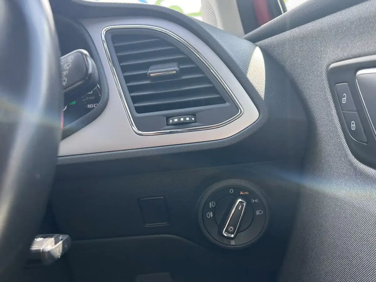2020-seat-leon-20tdi-se-dynamic-150ps-hatchback-dsg-big-35