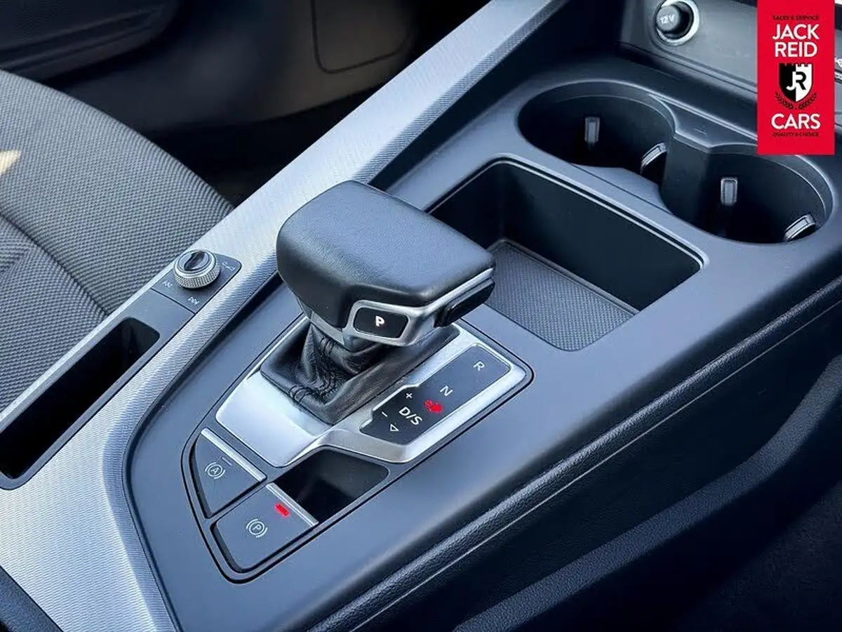 2021-audi-a4-20-35-tfsi-technik-s-tronic-big-23