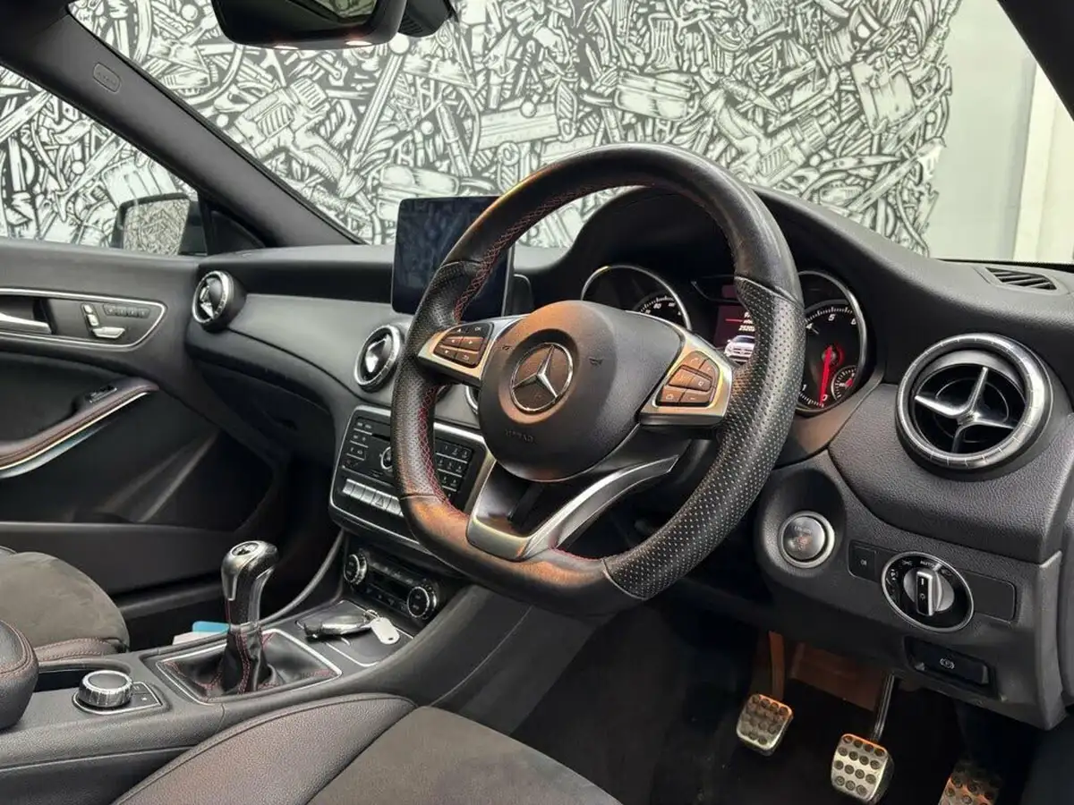 2019-mercedes-benz-cla-16-cla-200-amg-line-night-edition-plusss-coupe-4d-big-25
