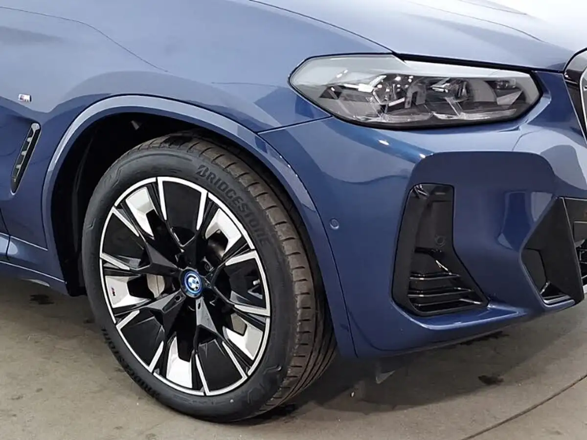 2023-bmw-ix3-e-m-sport-pro-big-8