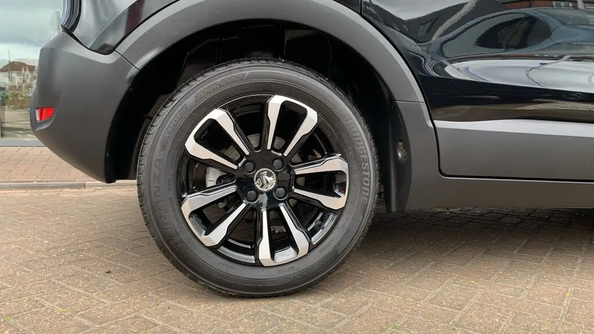 2022-vauxhall-crossland-12i-design-big-15