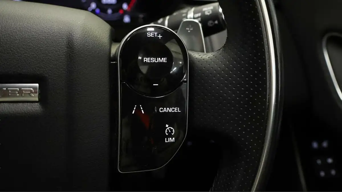 2021-land-rover-range-rover-velar-20-d180-r-dynamic-se-big-23