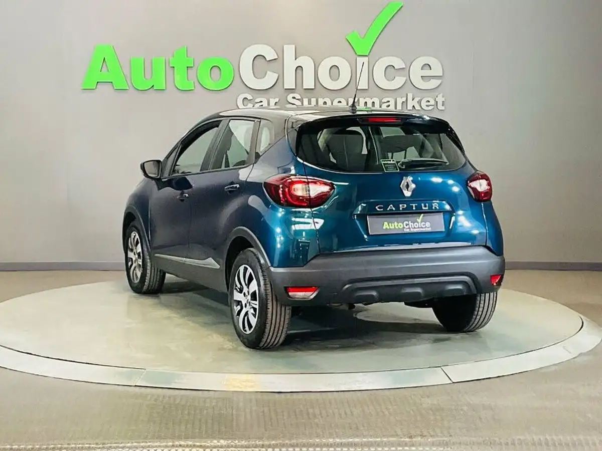 2019-renault-captur-09-tce-play-big-13