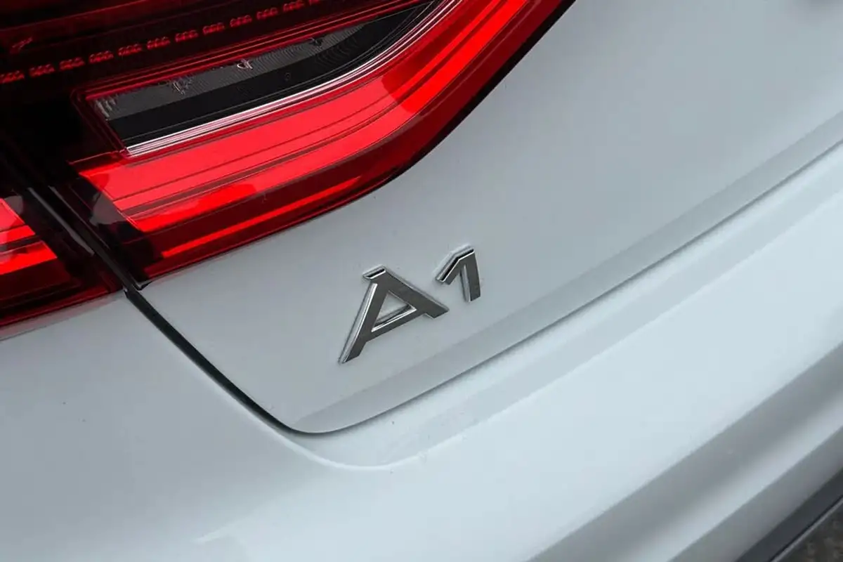 2023-audi-a1-10-30-tfsi-s-line-big-39