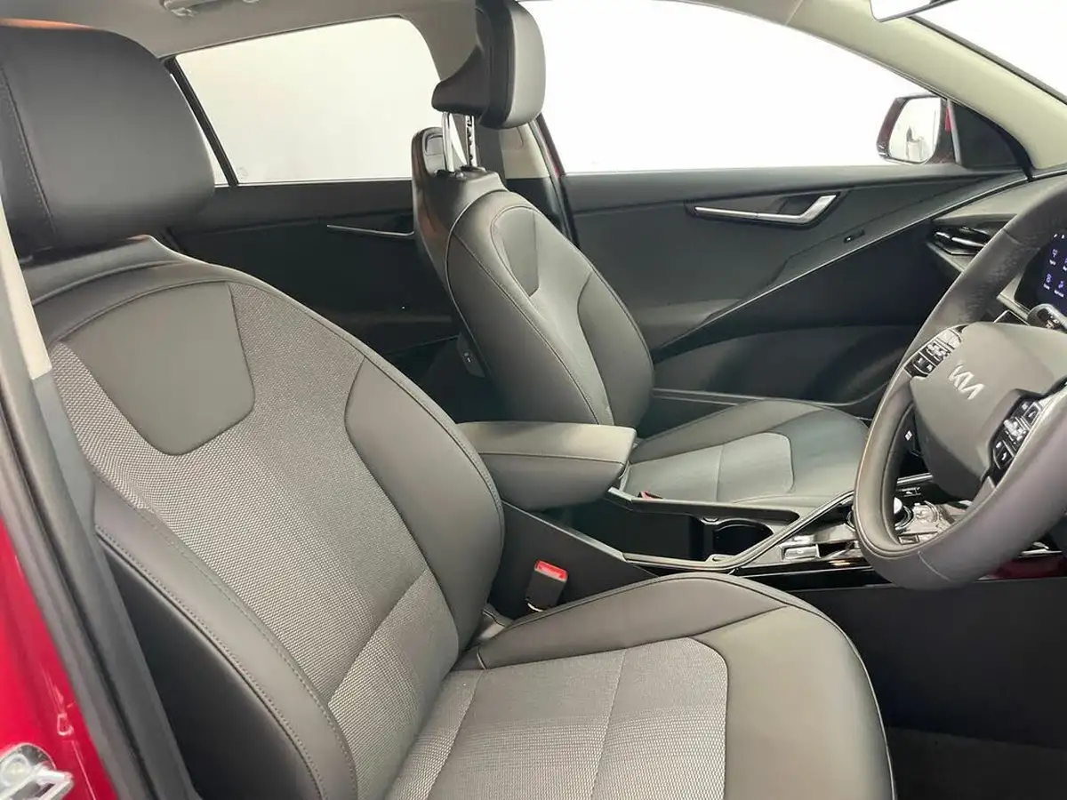 2024-kia-niro-16-gdi-139bhp-hev-132kwh-big-12