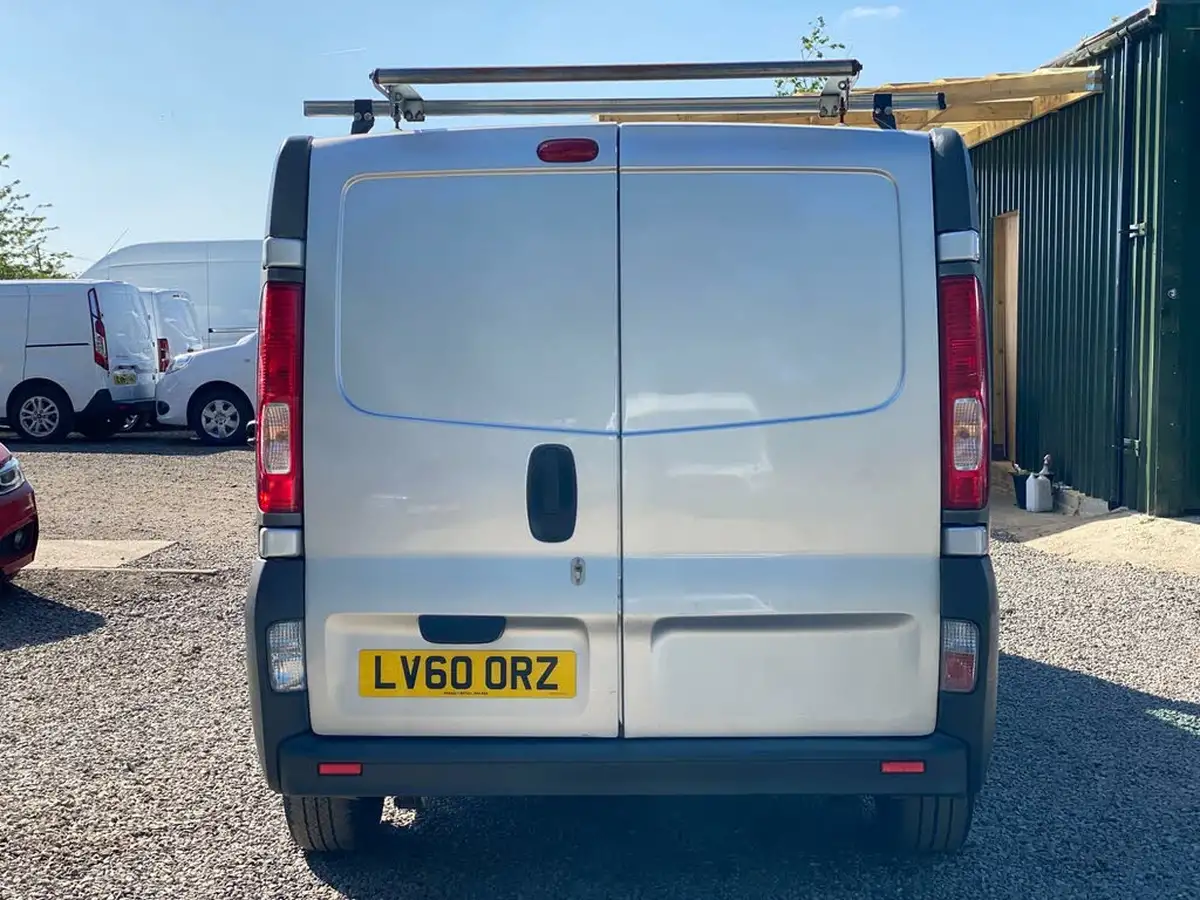 2010-renault-trafic-20td-ll29dci-115-20dci-ll29-phase-3-sat-nav-panel-van-big-16
