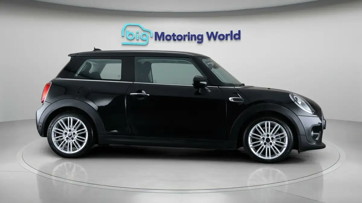 2018-mini-cooper-15-cooper-ss-hatchback-3d-auto-big-8
