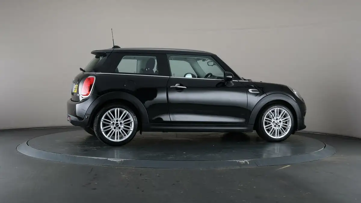 2018-mini-cooper-15-cooper-ss-hatchback-3d-auto-big-60