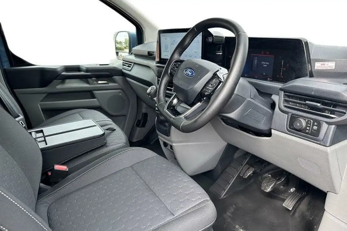 2023-ford-transit-custom-20tdci-300-l1h1-limited-136pseu6e-panel-van-1996cc-big-13