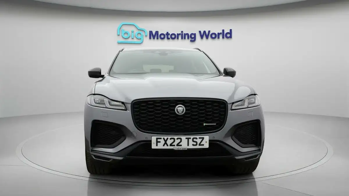 2022-jaguar-f-pace-20-p250-r-dynamic-black-big-1