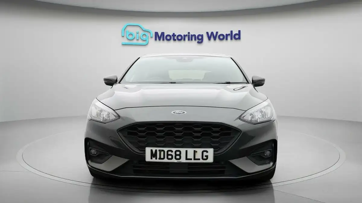 2019-ford-focus-10t-st-line-x-ss-hatchback-big-1