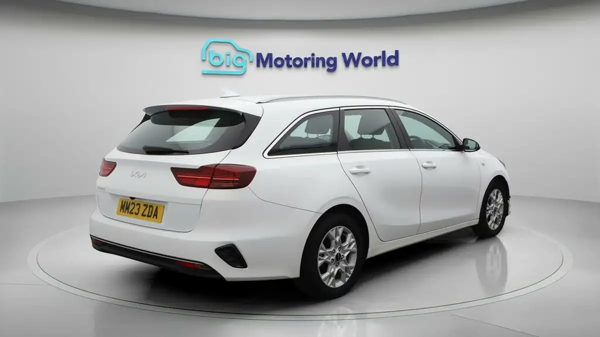 2023-kia-ceed-15-t-gdi-2-158bhp-sportswagon-big-7