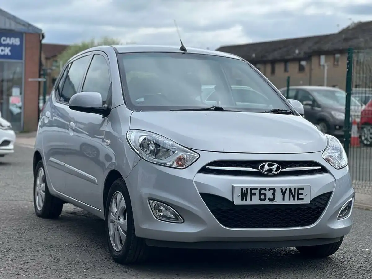 2013-hyundai-i10-12-active-auto-big-0