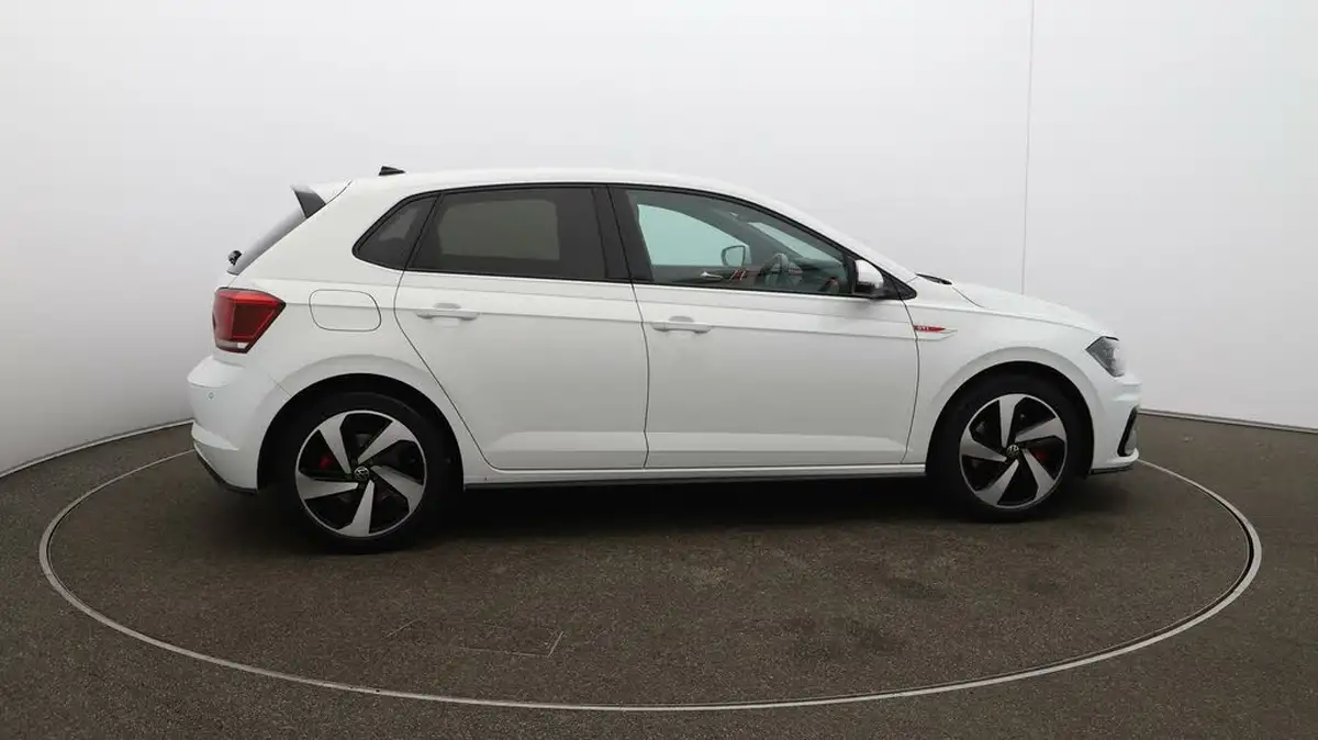 2021-volkswagen-polo-20-tsi-gti-207ps-big-48