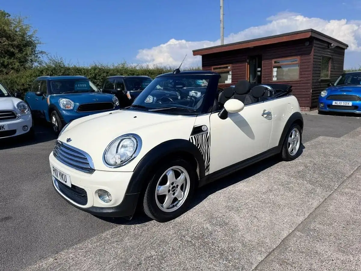 2011-mini-cooper-16-one-98bhp-convertible-2d-big-1