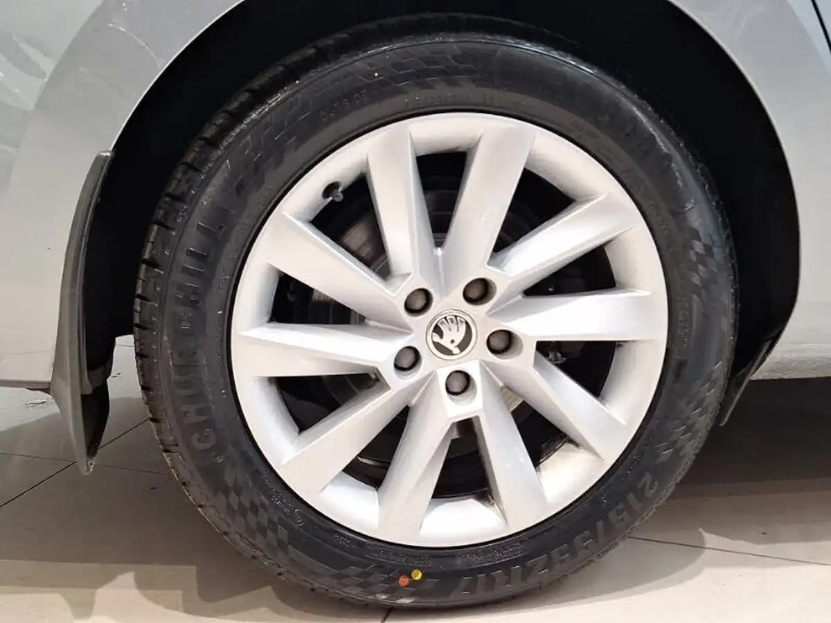 2019-skoda-superb-15-tsi-se-hatchback-big-11