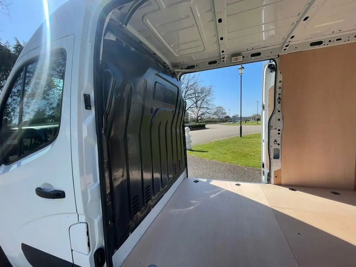 2022-nissan-interstar-23dci-f35-l3h2-tekna-135pseu6d-panel-van-big-15