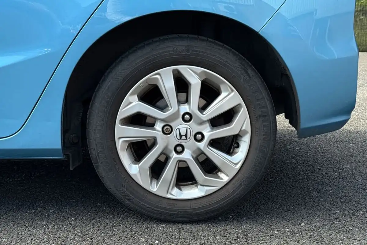 2018-honda-jazz-13-i-vtec-se-cvt-big-13