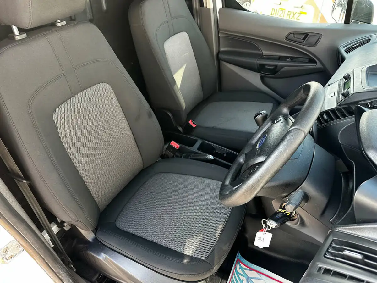 2020-ford-transit-connect-big-16