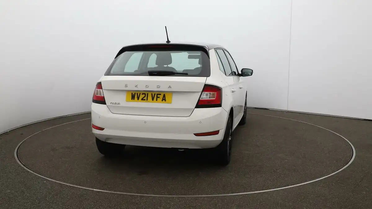 2021-skoda-fabia-10-mpi-colour-edition-60ps-big-54