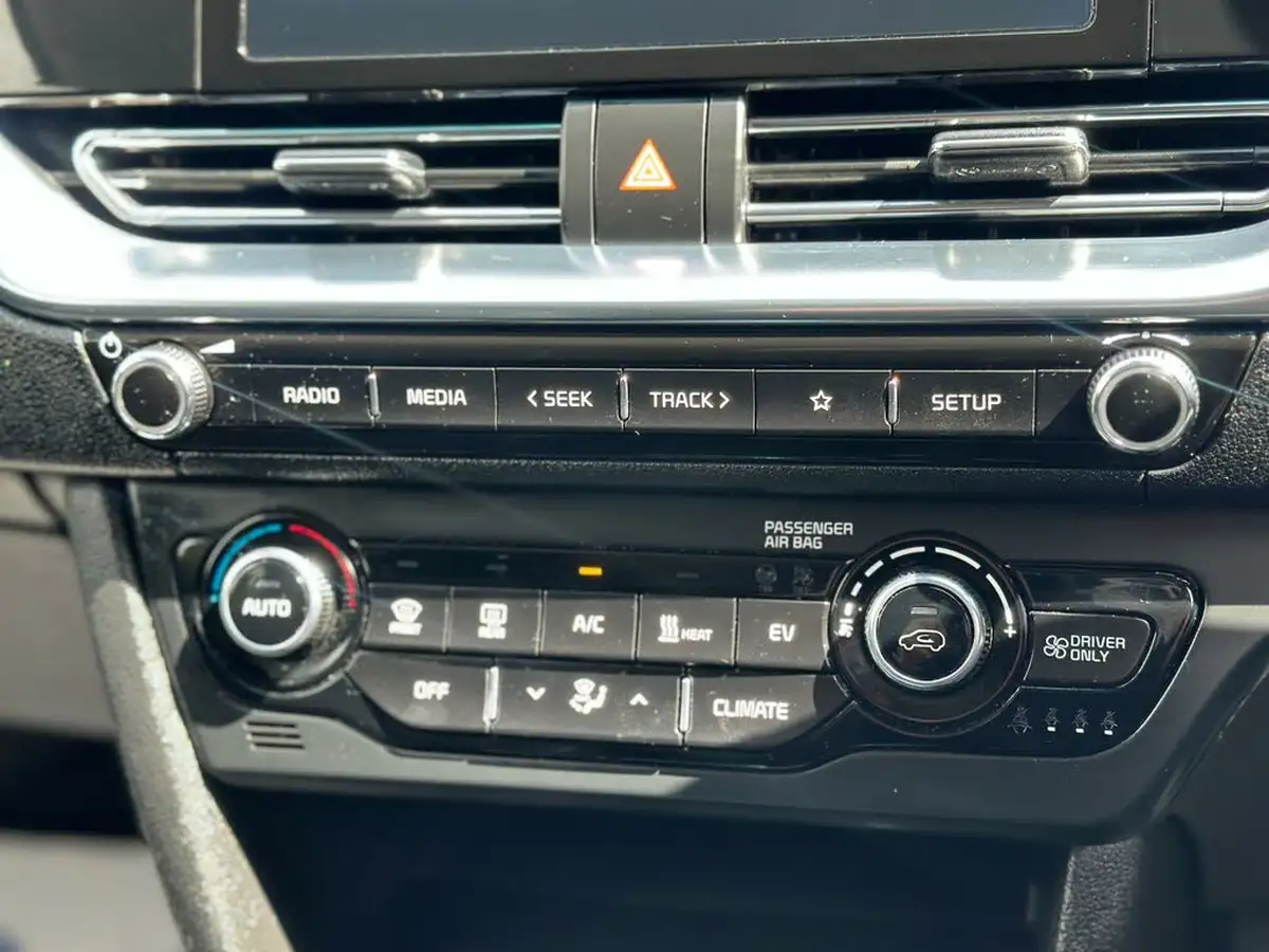 2021-kia-e-niro-ev-2-64-big-31