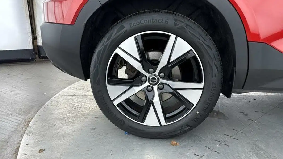 2021-volvo-xc40-15-t5-r-design-262bhp-big-23