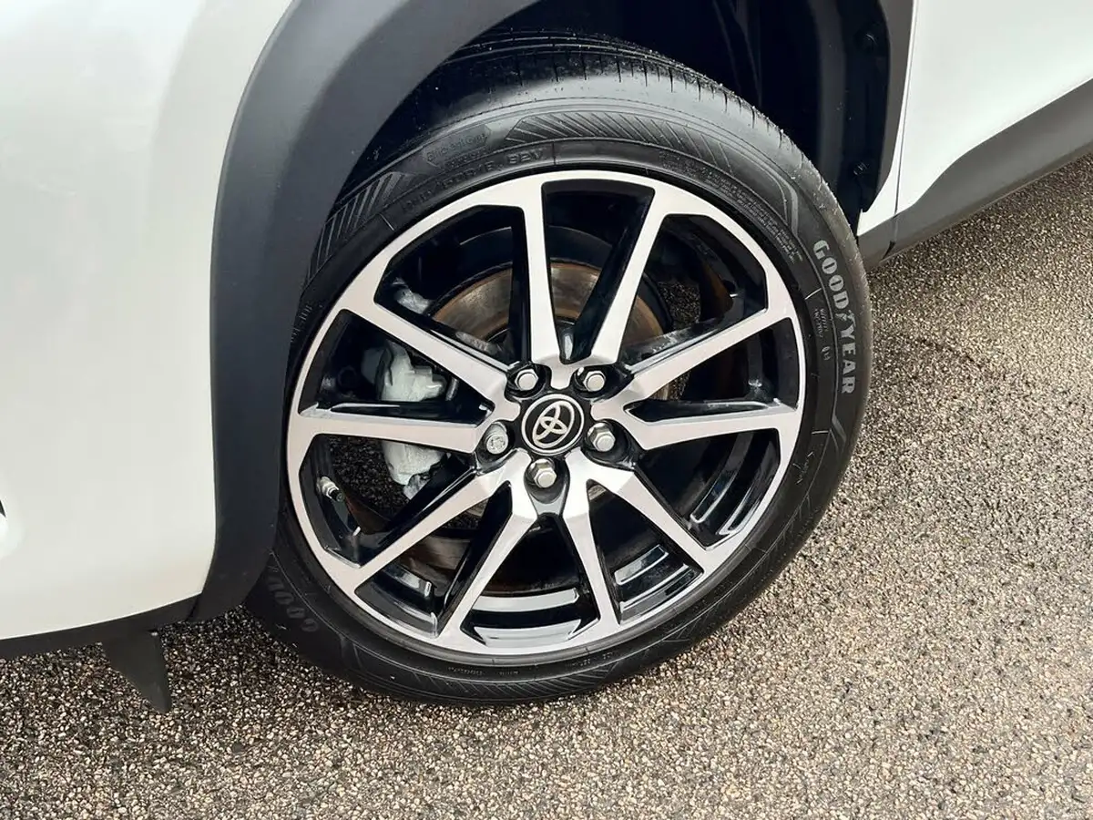2023-toyota-yaris-cross-15-vvt-i-gr-sport-big-1