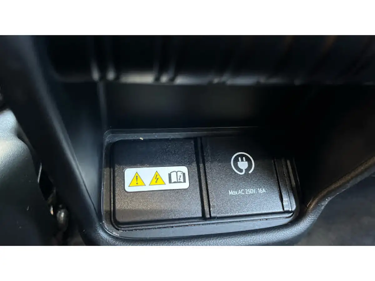 2024-hyundai-kona-e-advance-218ps-65kwh-big-21